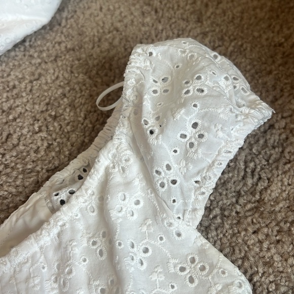 Eyelet top and skirt set - Picture 3 of 4